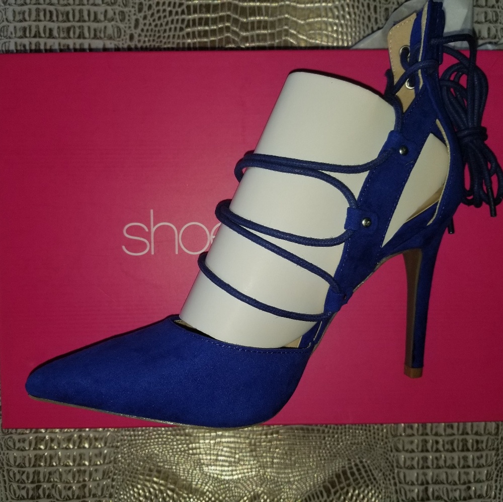 Blue Pumps